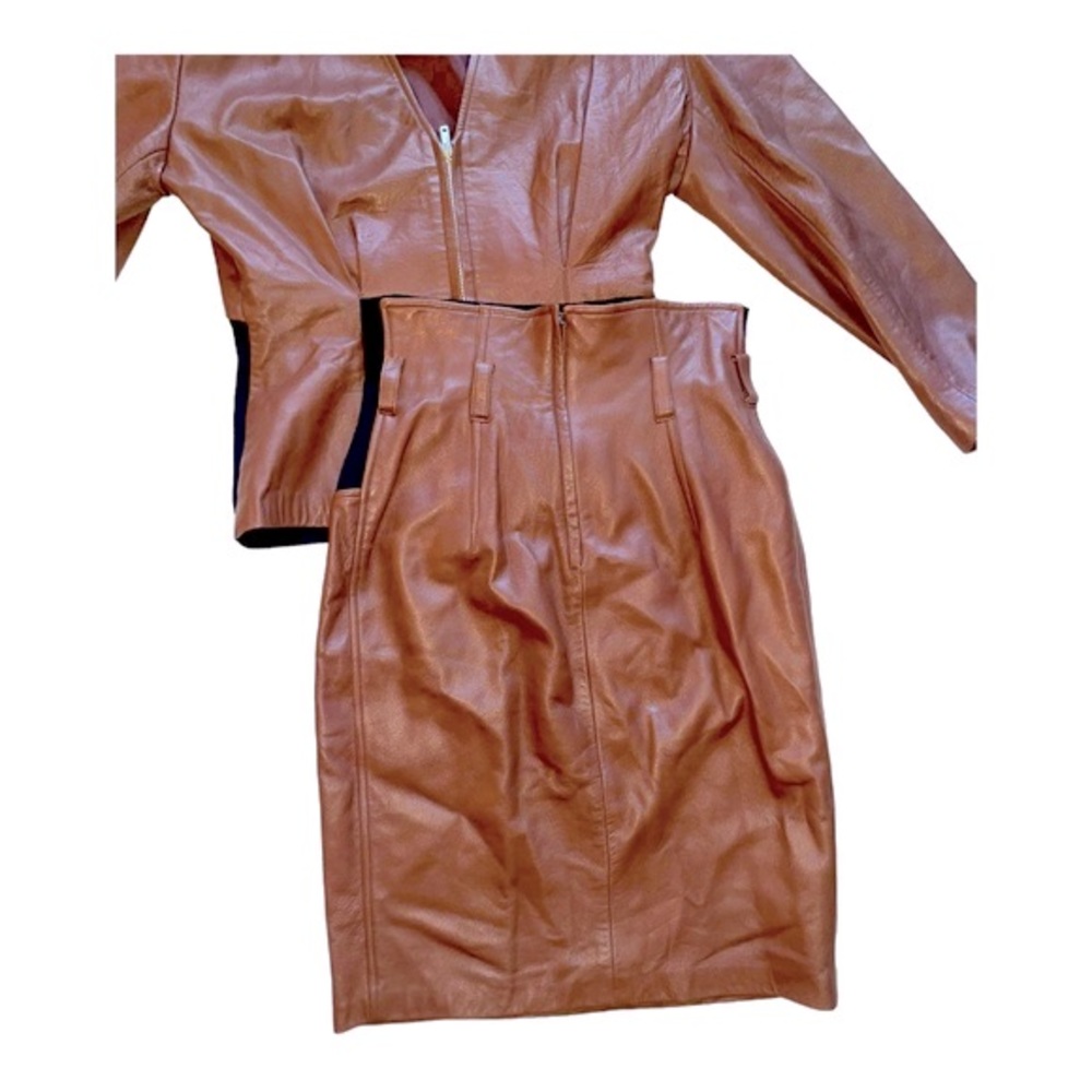 Brown Leather Skirt Set with Black Waist Panel - Picture 2 of 12
